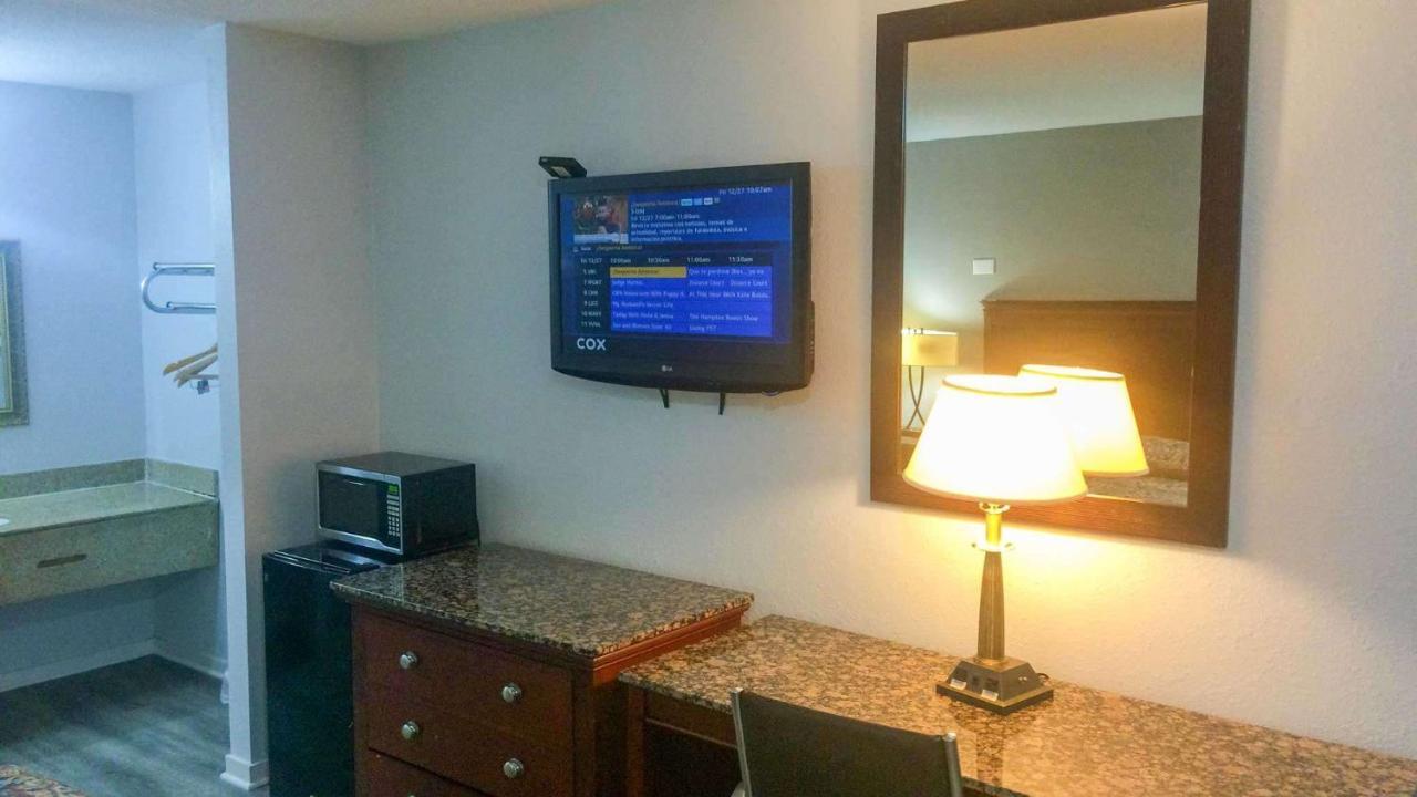 Motel 6 Newport News, Va - Fort Eustis Esterno foto